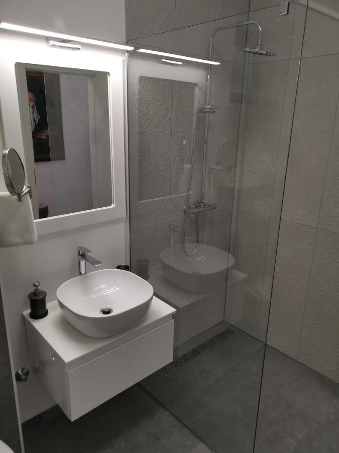 Villa Diamond Zrnovnica Bagian luar foto